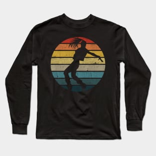 Breakdance Dancer Silhouette On A Distressed Retro Sunset graphic Long Sleeve T-Shirt